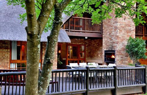 Hazyview Complejo | Cambalala - Luxury Units - in Kruger Park Lodge - Serviced Daily, Free Wi-Fi