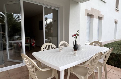 Cambo-les-Bains Apartamento | CAMBO: Apto céntrico con piscina, 4 plazas, 3 habitaciones, terraza, parking, internet
