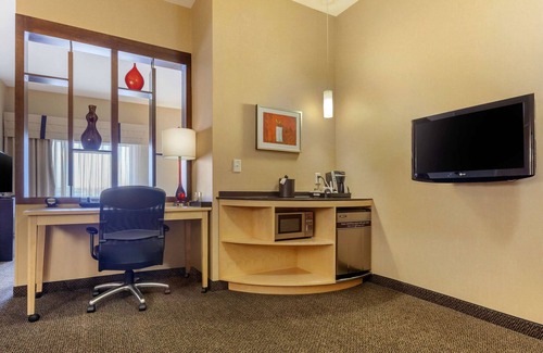 Aurora Hotel | Cambria Hotel Denver International Airport