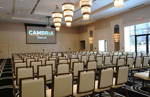 Downtown Detroit Hotel | Cambria Hotel Detroit Downtown