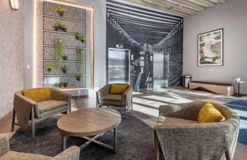 East Bayside Hotel | Cambria Hotel Portland Downtown Old Port