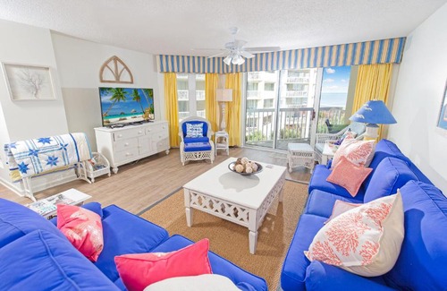 Litchfield by the Sea Casa | Cambridge 301 OV 3BR 3BA Kitchen Balcony