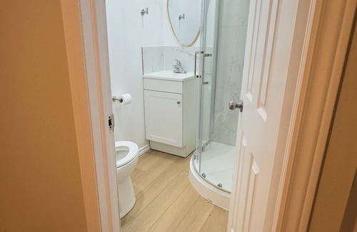Cambridge Apartamento | Cambridge Private Basement | Full Kitchen, Bathroom & Comfort