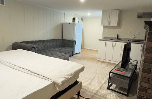 Cambridge Apartamento | Cambridge Private Basement | Full Kitchen, Bathroom & Comfort