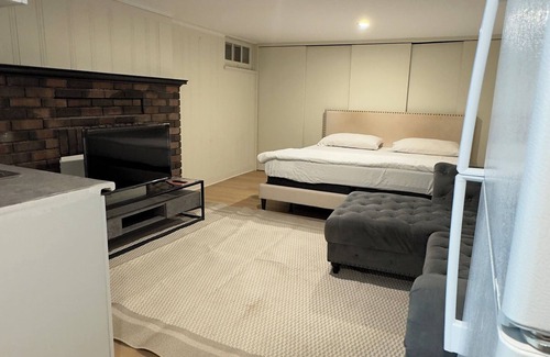 Cambridge Apartamento | Cambridge Private Basement | Full Kitchen, Bathroom & Comfort