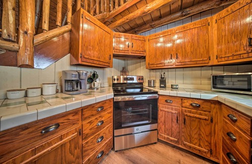 Cambridge Springs Cabina | Cambridge Springs Cabin Near French Creek!