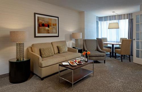 St. Lawrence Hotel | Cambridge Suites Toronto