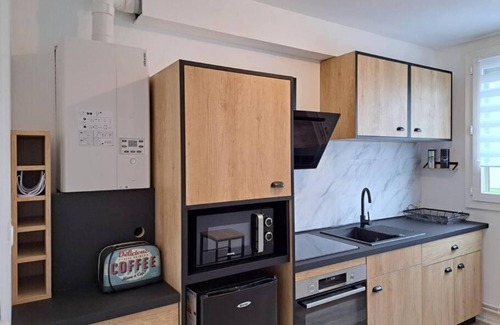 Reims Apartamento | Camden - Grand Appartement Avec Extérieur et Parking