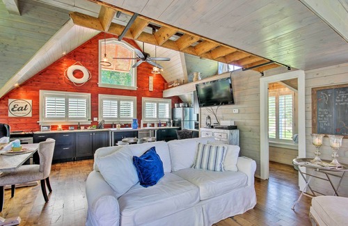Camden Casa | ¡NUEVO! Camden Home en Lake Wateree w / Boat Dock!