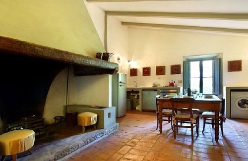 Vicchio Apartamento | CAMELIA - Estructura histórica y espléndida con capilla privada