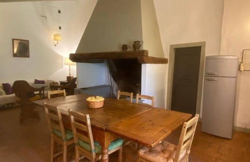 Vicchio Apartamento | CAMELIA - Estructura histórica y espléndida con capilla privada