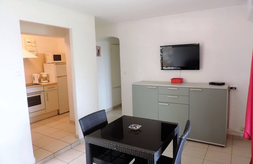 Partinello Apartamento | Camelia- Marjolène by Interhome
