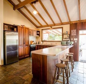 Margaret River Casa | Camellia Cottage - Country Rustic Charm Close to Forest and Town