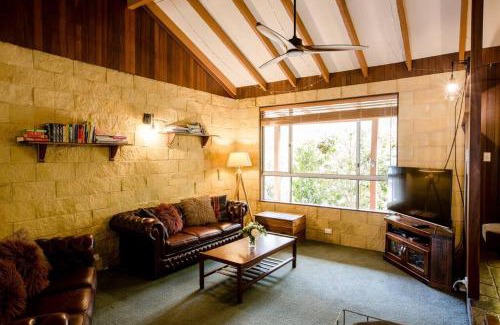 Margaret River Casa | Camellia Cottage - Rustic Character Home 10 Minute Walk to the Centre of Margs!