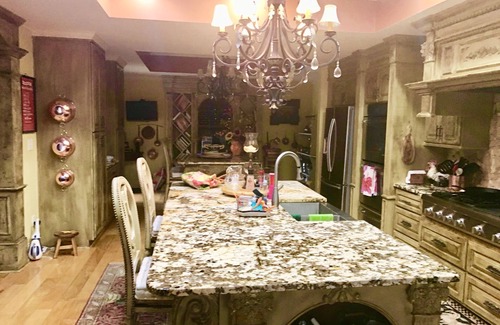 Hattiesburg Casa | Camellia Hills Estate, un delicioso sabor del viejo sur.
