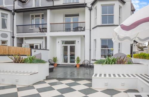 Abersoch Casa | Camellia House - Abersoch