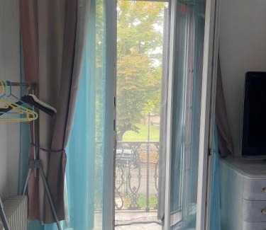 San Pietro in Casale Casa | Camera con terrazza in centro 3 min dalla stazione