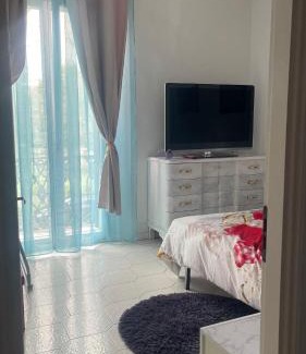 San Pietro in Casale Casa | Camera con terrazza in centro 3 min dalla stazione
