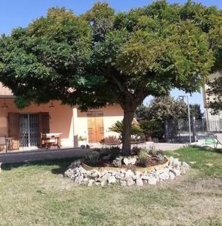 Perugia Casa | Camera privata in villa con ingresso indipendente e grande giardino