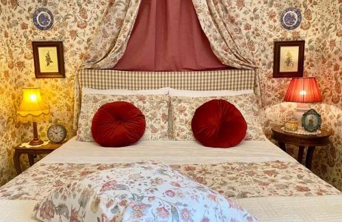 Castiglion Fiorentino Cama Y Desayuno | Camera Romantica con Giardino in Dimora Storica - B&B Palazzo Robicci