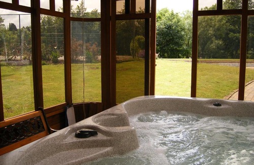 Oughterard Cama Y Desayuno | Camillaun Lodge with Lough Corrib Boat Hire