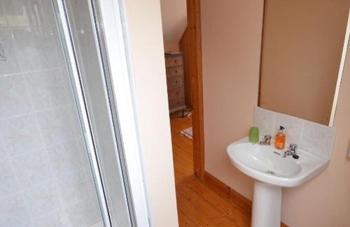 Oughterard Cama Y Desayuno | Camillaun Lodge with Lough Corrib Boat Hire