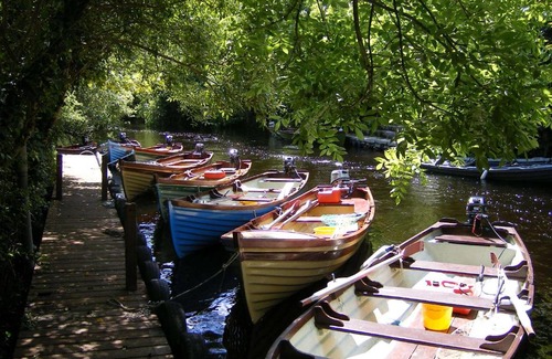 Oughterard Cama Y Desayuno | Camillaun Lodge with Lough Corrib Boat Hire