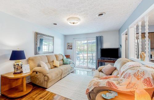 Surfside Beach Casa | Camille's Place