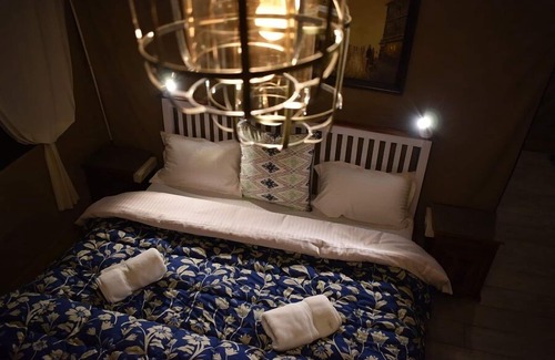 Bir Casa | Camp Cedar