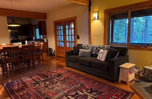 Dorrington Cabina | Camp Coffey - Perfect for Families & Dog-friendly!