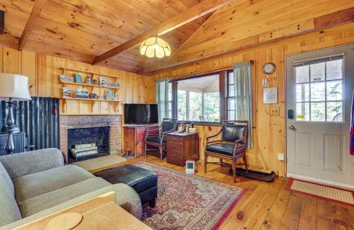 Waterboro Casa | Camp Crescendo Rustic Waterboro Cabin By Lake