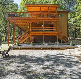Great Cacapon Casa | Camp Dancing Bears - Wifi, Riverfront, Pet Friendly, Fire Pit, Grill, Deck, Fishing, Games, Fireplace, King Bed