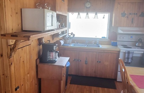 Lowville Cabina | Camp Dennis: todas las comodidades de un hogar al borde de la naturaleza