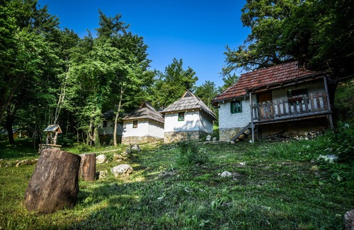 Foca Apartamento | Camp Divlja Rijeka