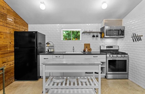 Ingram Casa | Camp House @ Haven on the Loop