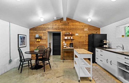 Ingram Casa | Camp House @ Haven on the Loop