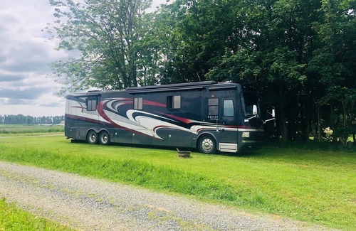 Lynden Alquiler De RV | Camp in The Country From the Comforts of Your RV