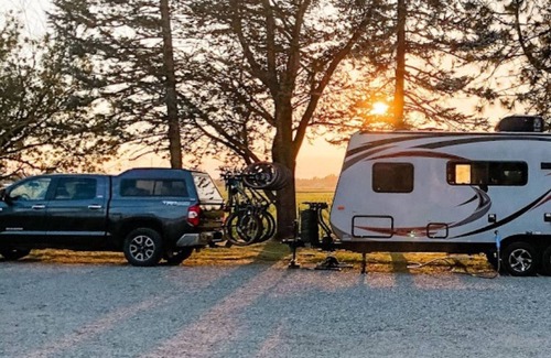 Lynden Alquiler De RV | Camp in The Country From the Comforts of Your RV