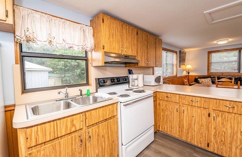 Fedhaven Cabina | Camp Mack Lodge, Marina & RV Resort