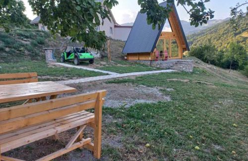 Montenegro Casa | Camp Magic View