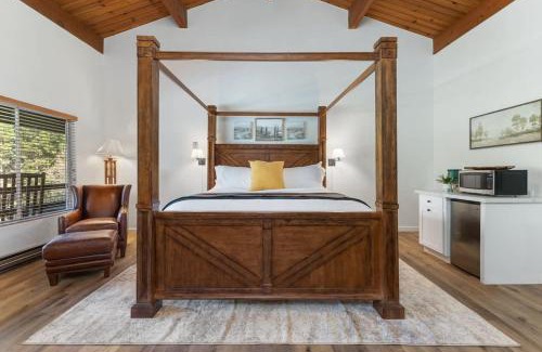 Springville Casa | Camp Nelson Lodge Room 10