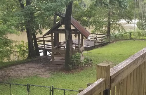 Modeste Casa | Campamento en Bayou Manchac