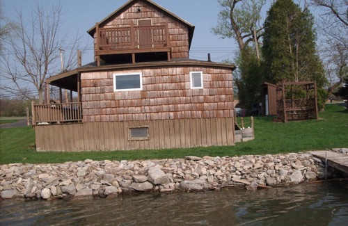 Cayuga Cabaña | Camp Onondaga Cabaña histórica del lago completamente restaurada