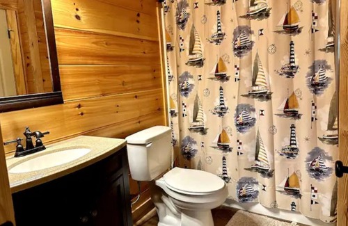 Waterloo Cabina | Camp Paradise on Pickwick Lake