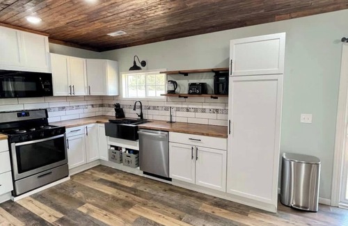 Mauston Casa | Camp Patriot Private Resort by Patriot Properties