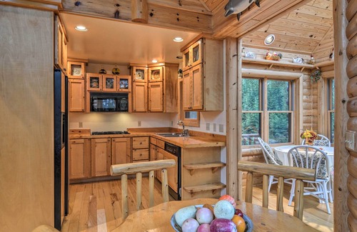 Millersburg Cabina | ¡NUEVO! 700 Acre Millersburg Cabin-Walk to Lk. Huron
