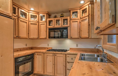 Millersburg Cabina | ¡NUEVO! 700 Acre Millersburg Cabin-Walk to Lk. Huron
