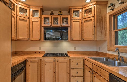 Millersburg Cabina | ¡NUEVO! 700 Acre Millersburg Cabin-Walk to Lk. Huron