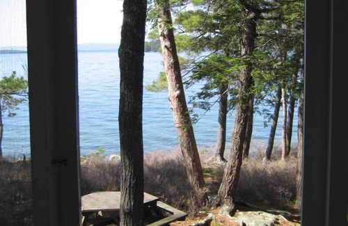 West Alton Cabaña | Clásico y antiguo campamento frente al mar en el lago Winnipesaukee, NH
