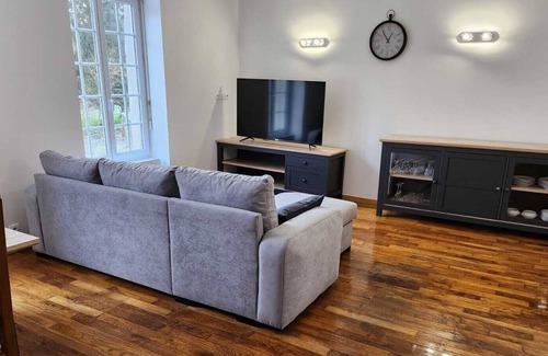 Chalou-Moulineux Apartamento | Campaign app